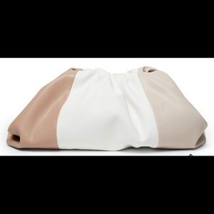 NWT Steve Madden Bbrave Clutch